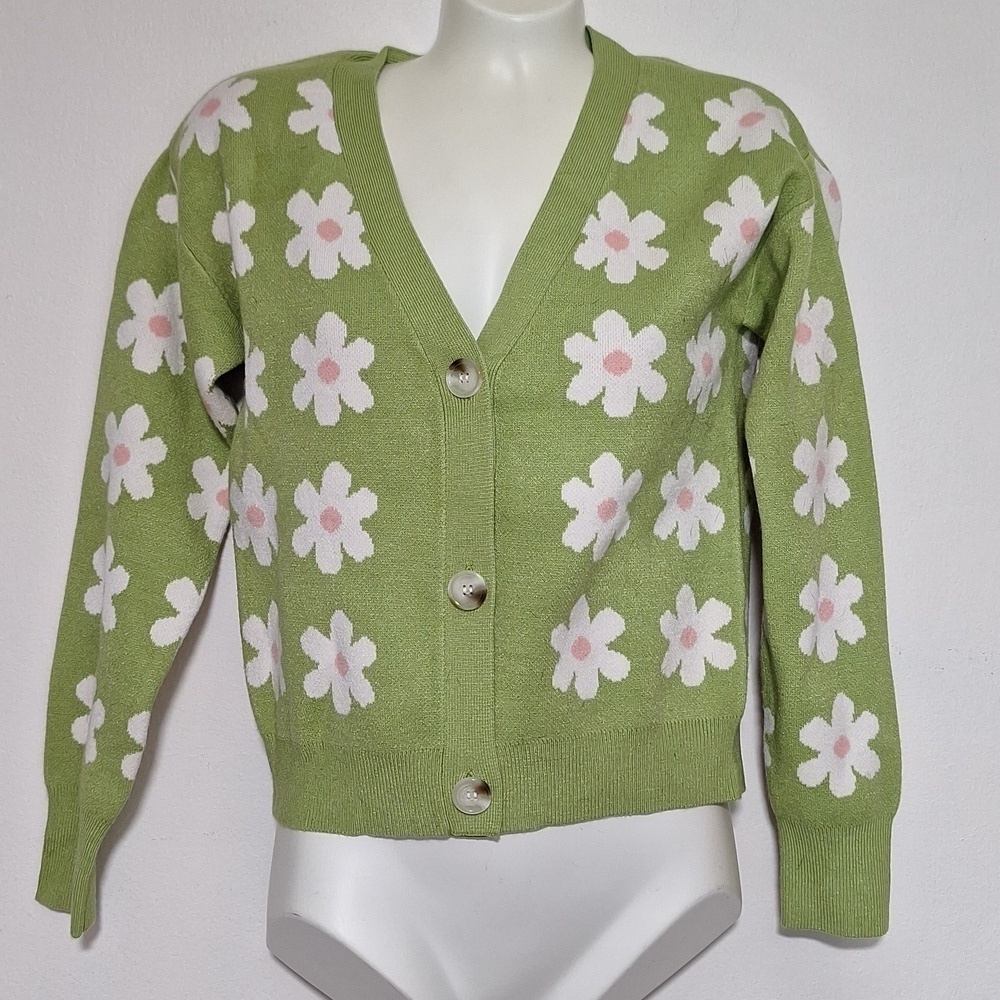 Willow & Wind Knit Cardian Sweater Daisy Pattern Green